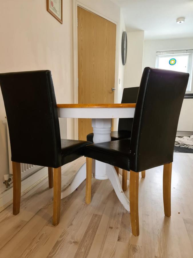 King En-Suite Close To The A30 Camborne Extérieur photo