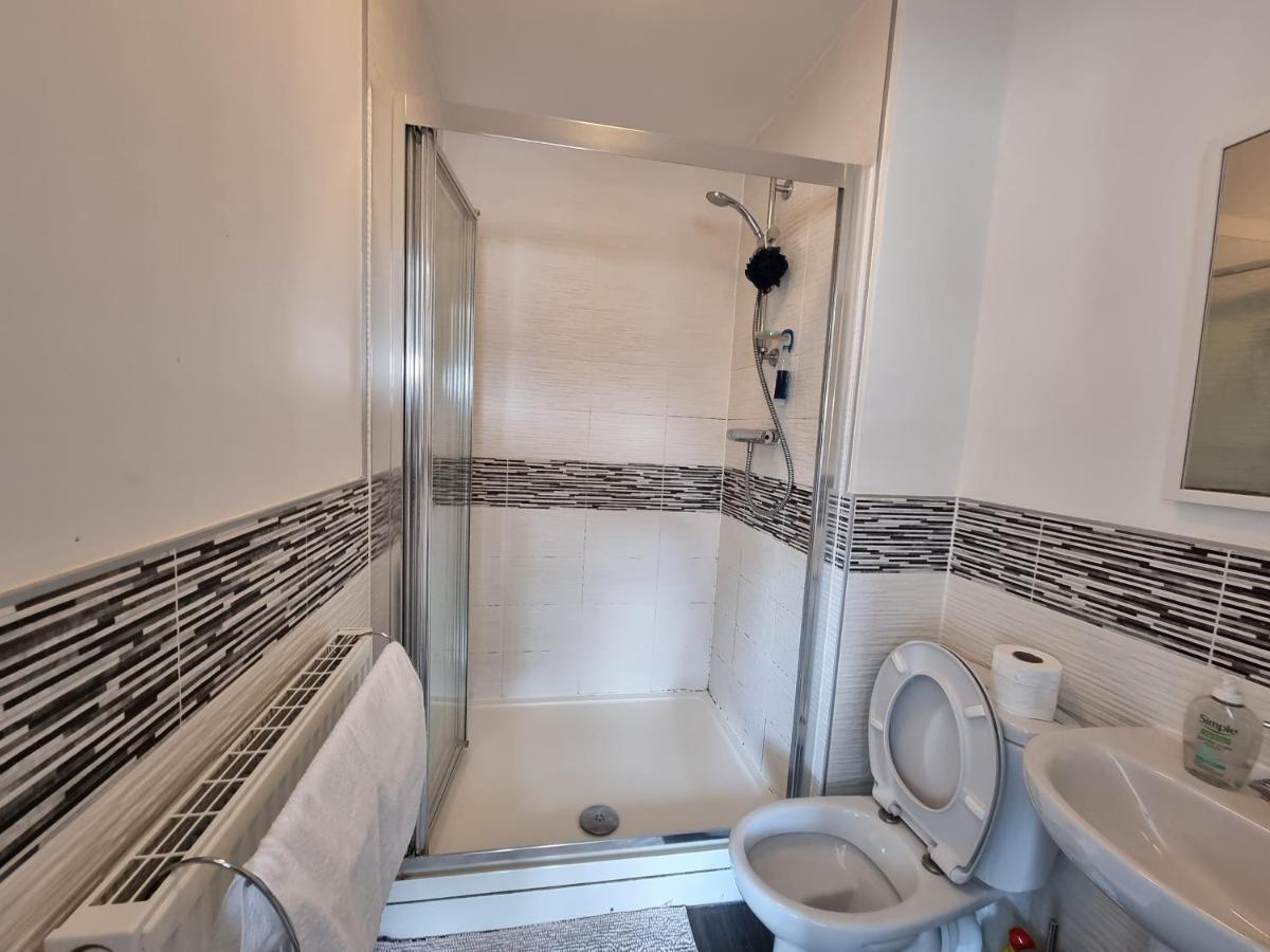 King En-Suite Close To The A30 Camborne Extérieur photo